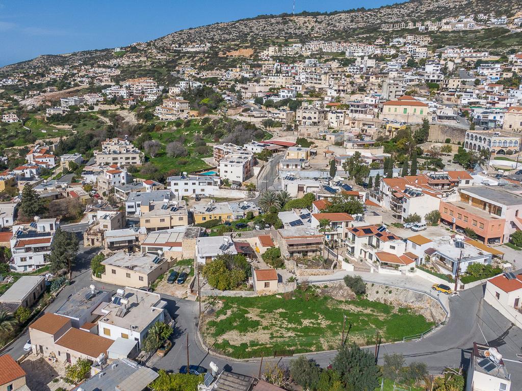 Detached house-Pegeia-PR44039