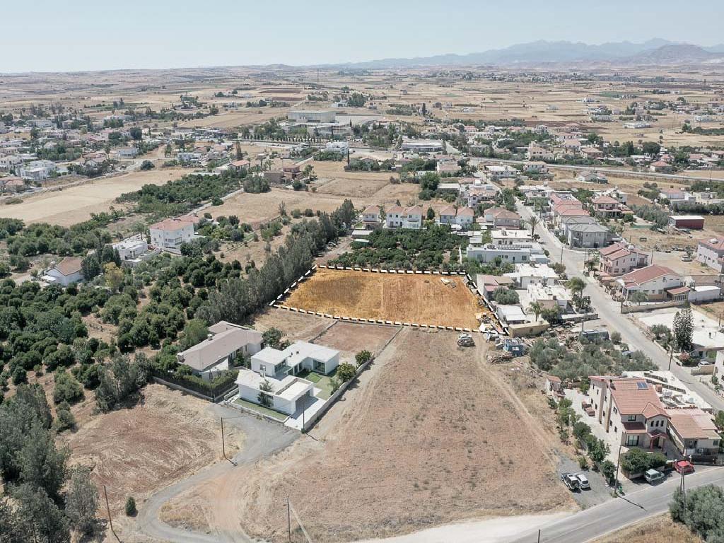 Field - Akaki, Nicosia
