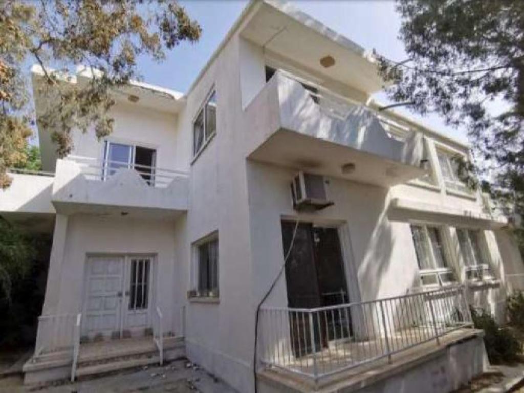 Detached house-Limassol Municipality-PR37833