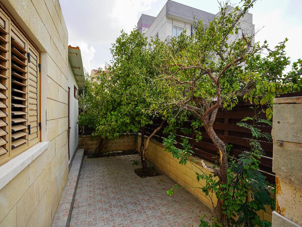 Semidetached house-Strovolos-PR38654