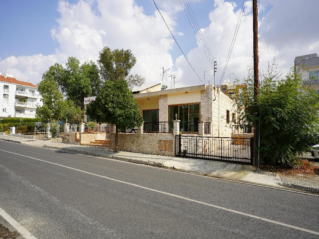 Semidetached house-Strovolos-PR38654