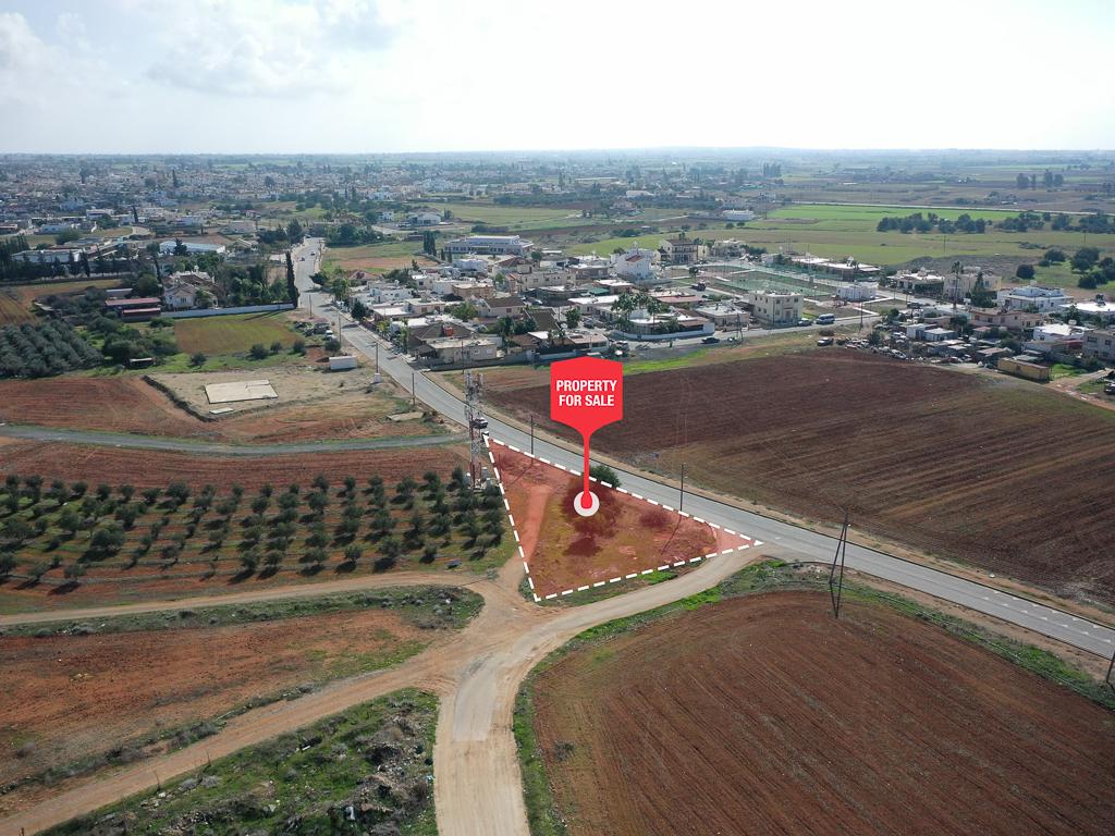 Field-Avgorou-PR39327