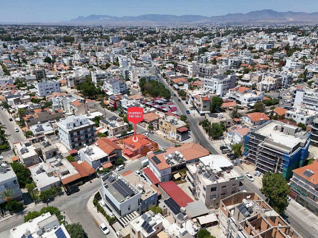 &Kappa;&alpha;&tau;&omicron;&iota;&kappa;ί&alpha; - Ά&gamma;&iota;&omicron;&sigmaf; &Beta;&alpha;&sigma;ί&lambda;&epsilon;&iota;&omicron;&sigmaf;, &Sigma;&tau;&rho;ό&beta;&omicron;&lambda;&omicron;&sigmaf;, &Lambda;&epsilon;&upsilon;&kappa;&omega;&sigma;ί&alpha;