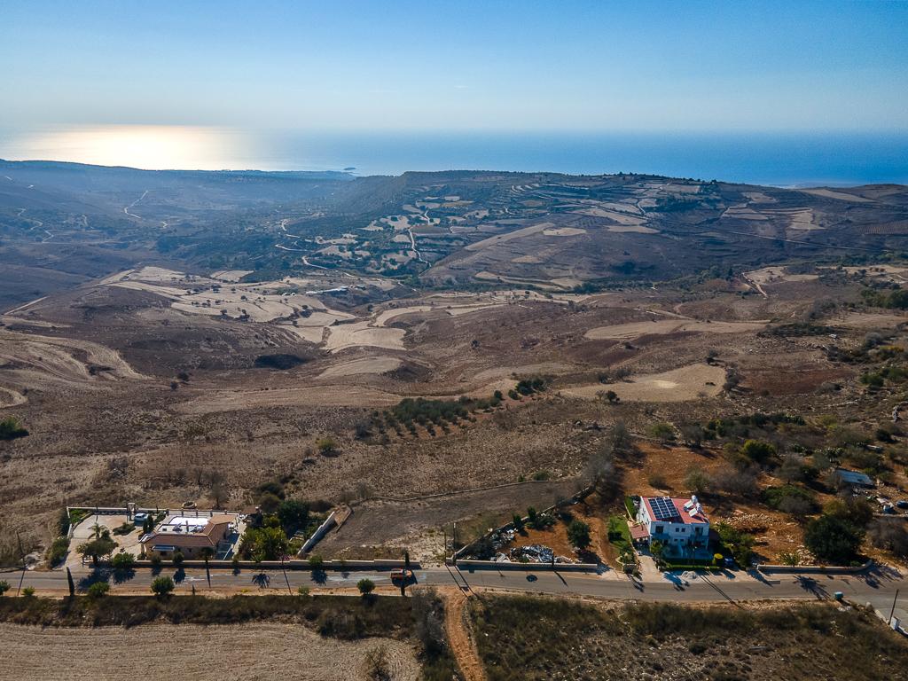 Field-Ineia-PR39795
