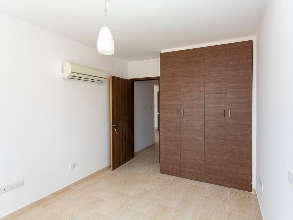 Flat-Pegeia-PR30243