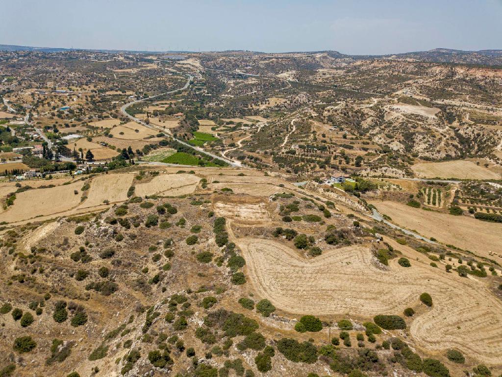 Field-Pissouri-PR32828