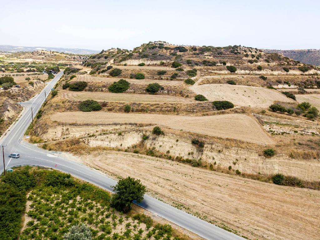 Field-Pissouri-PR32828