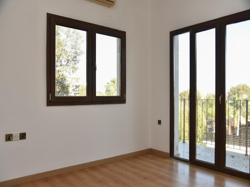 Detached house-Sotira-PR42595