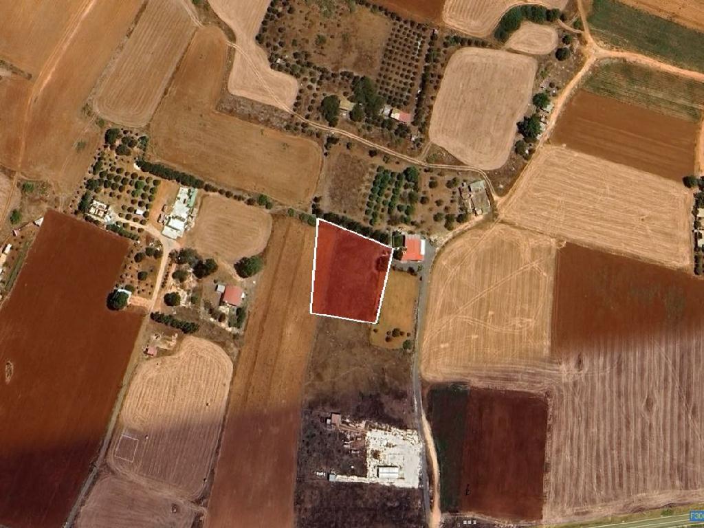 Field-Frenaros-PR42104