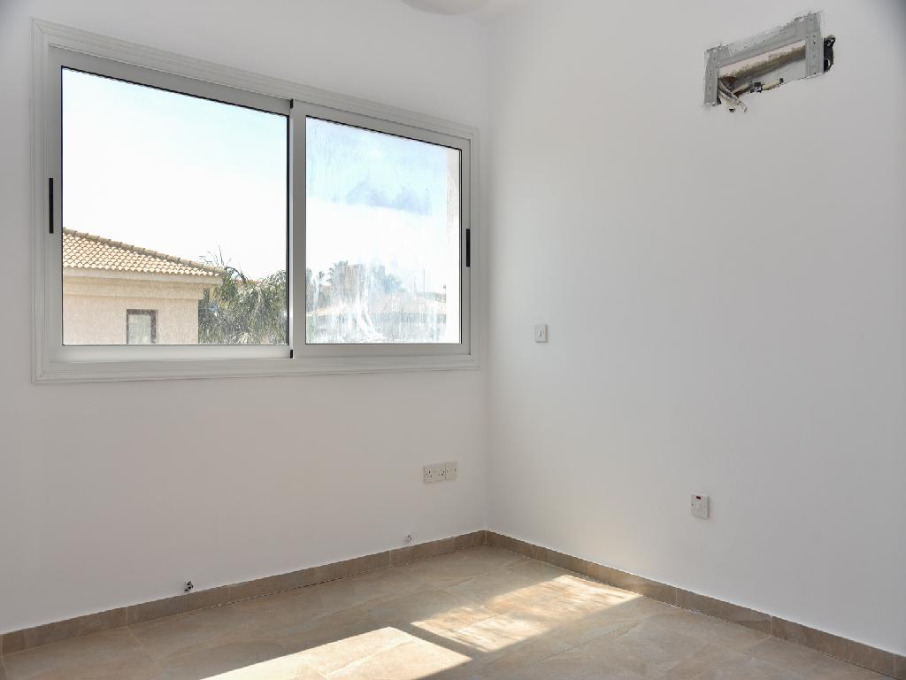 Detached house-Paralimni-PR42299