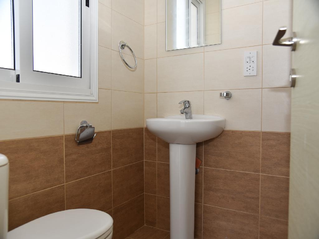 Detached house-Paralimni-PR42299