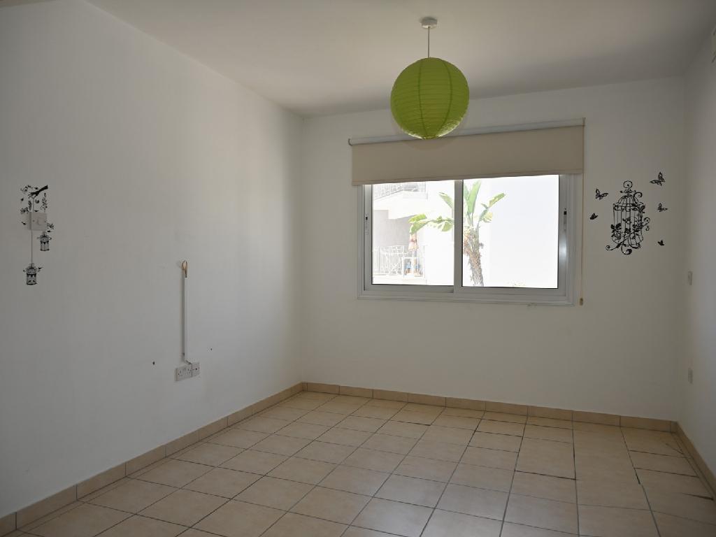 Flat-Paralimni-PR43041