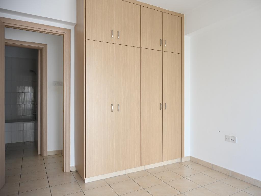 Flat-Paralimni-PR43041