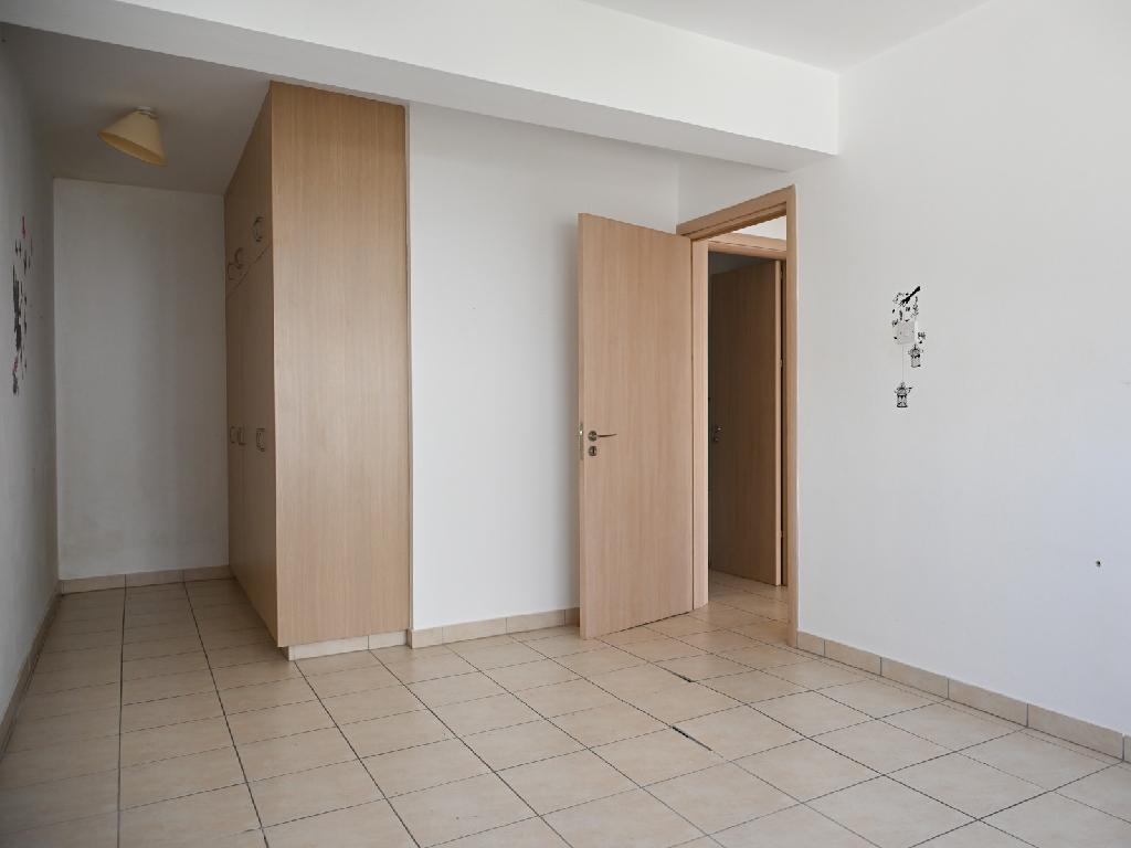 Flat-Paralimni-PR43041
