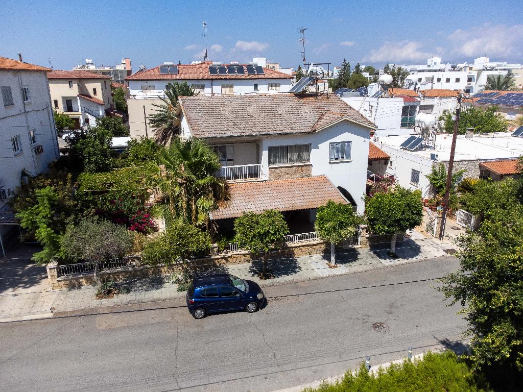 Detached house-Strovolos-PR38552