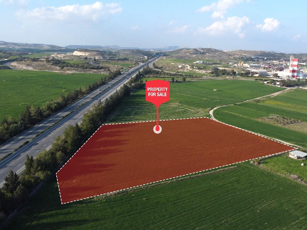 Field - Aradipou, Larnaka