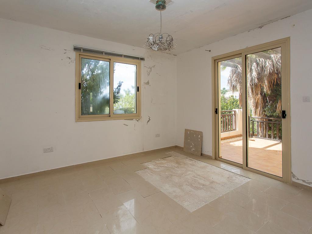 Detached house-Pegeia-PR43112