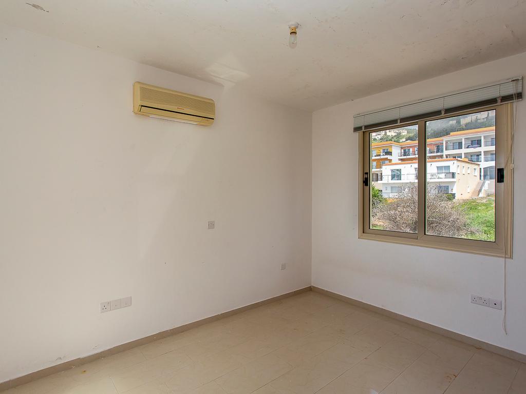 Detached house-Pegeia-PR43112