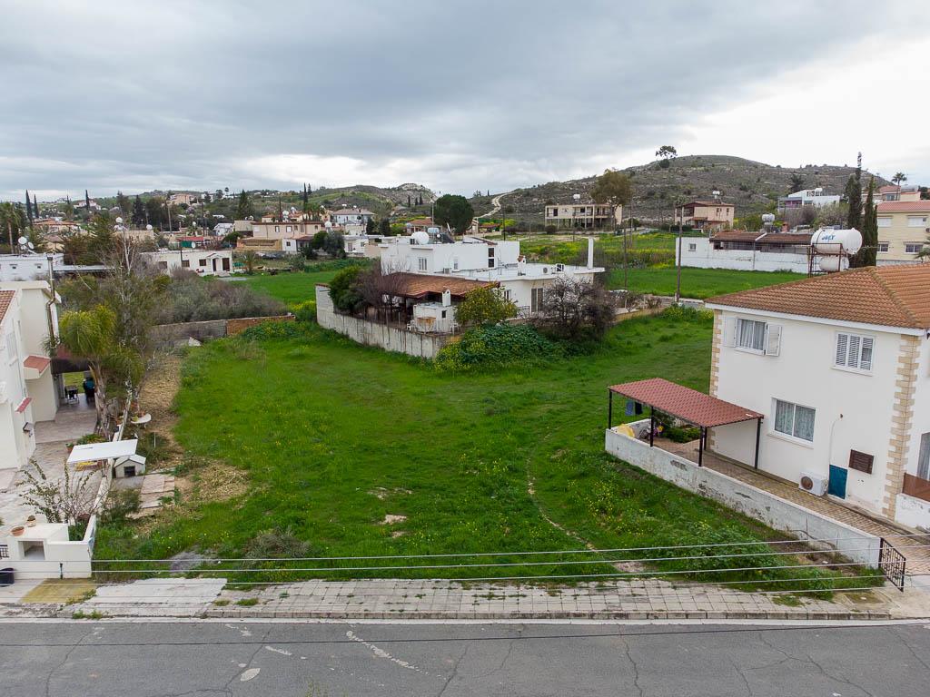 Plot - Dali, Nicosia