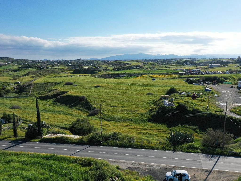 Χωράφι (Μερίδιο) - Λακατάμια, Λευκωσία