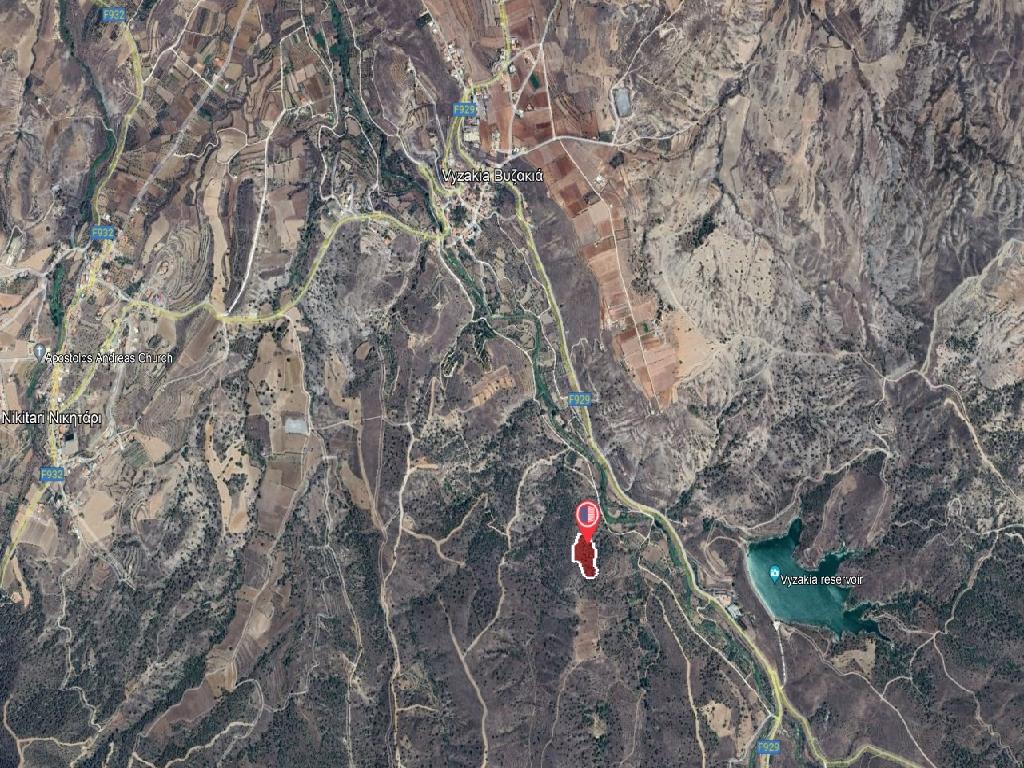 Field-Vyzakia-PR37241