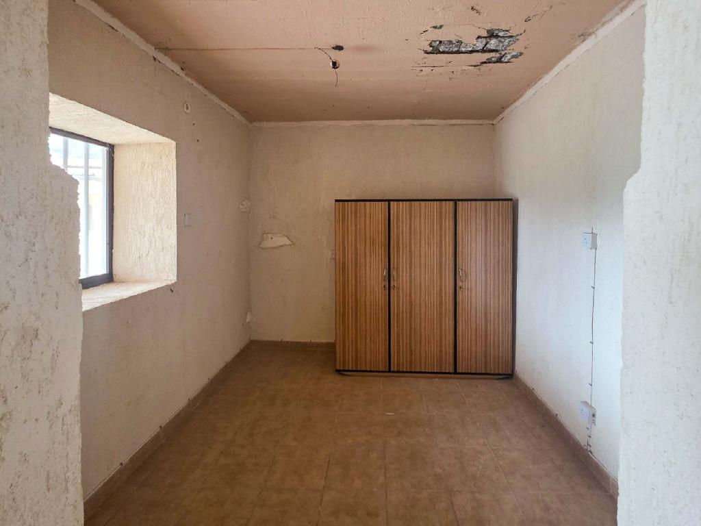 Detached house-Lagoudera-PR42466