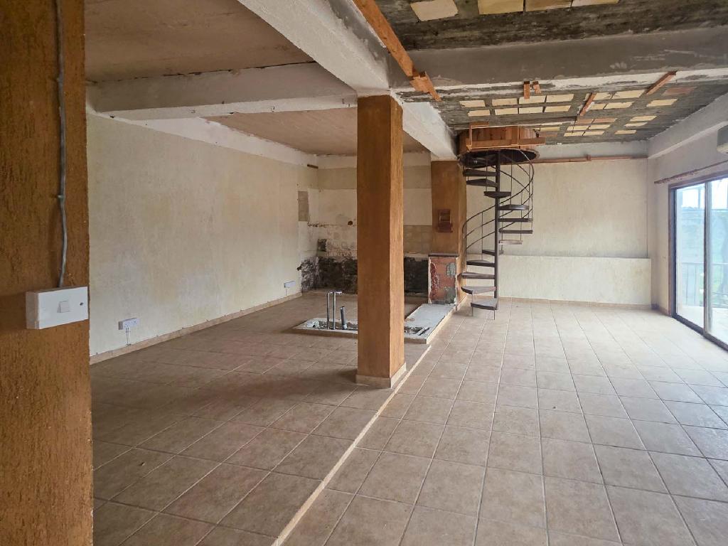 Two-storey house - Lagoudera, Nicosia