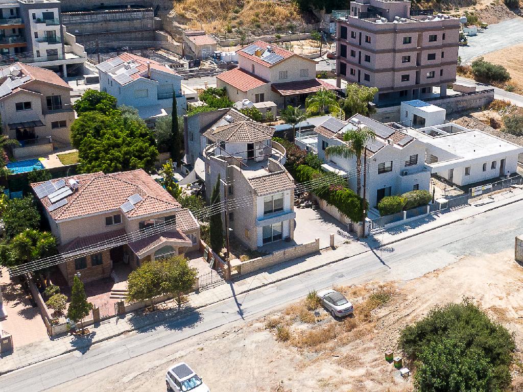 &Alpha;&nu;&epsilon;&xi;ά&rho;&tau;&eta;&tau;&eta; &kappa;&alpha;&tau;&omicron;&iota;&kappa;ί&alpha; - Ά&gamma;&iota;&omicron;&sigmaf; &Alpha;&theta;&alpha;&nu;ά&sigma;&iota;&omicron;&sigmaf;, &Lambda;&epsilon;&mu;&epsilon;&sigma;ό&sigmaf;
