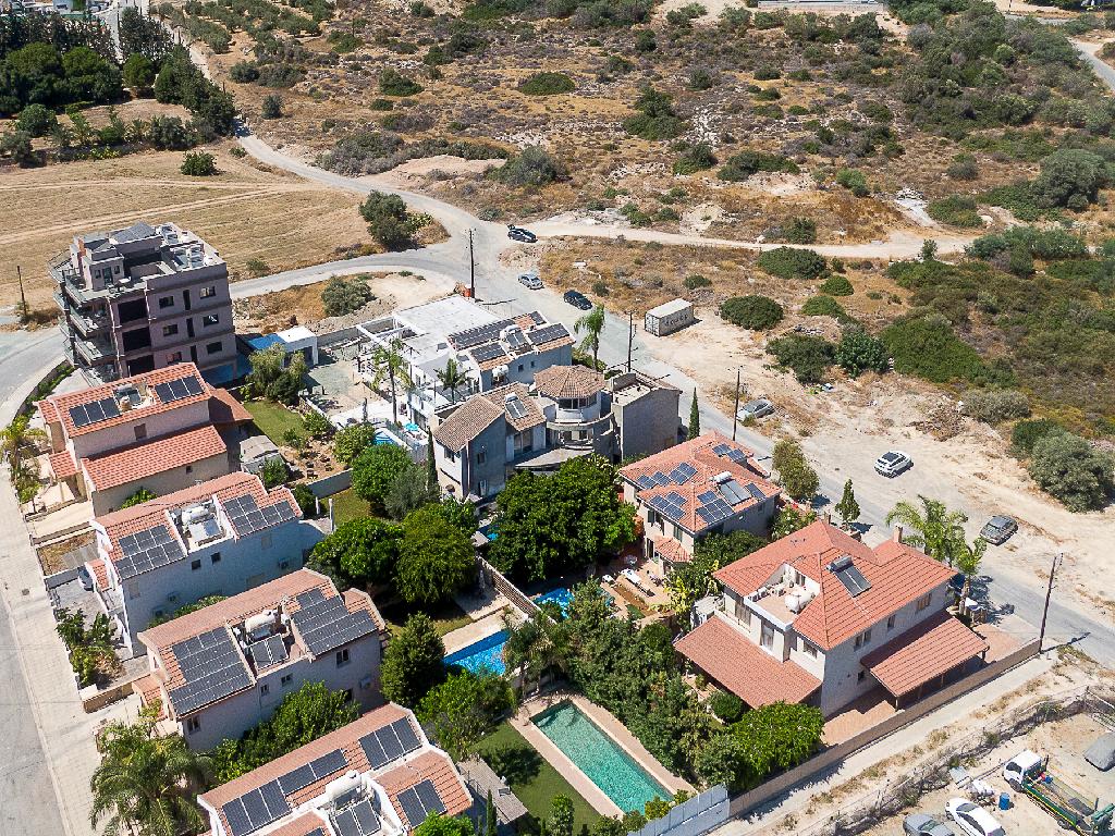 &Alpha;&nu;&epsilon;&xi;ά&rho;&tau;&eta;&tau;&eta; &kappa;&alpha;&tau;&omicron;&iota;&kappa;ί&alpha; - Ά&gamma;&iota;&omicron;&sigmaf; &Alpha;&theta;&alpha;&nu;ά&sigma;&iota;&omicron;&sigmaf;, &Lambda;&epsilon;&mu;&epsilon;&sigma;ό&sigmaf;