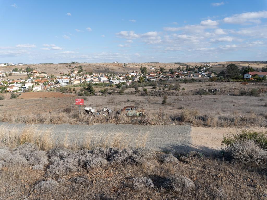 Field - Potami, Nicosia