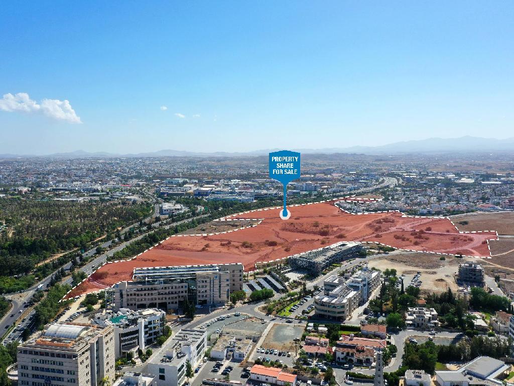 Field-Strovolos-CP10072