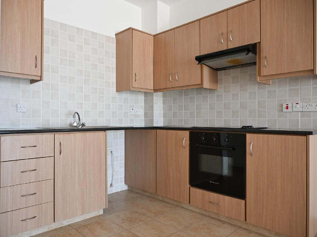Flat-Paralimni-PR43116