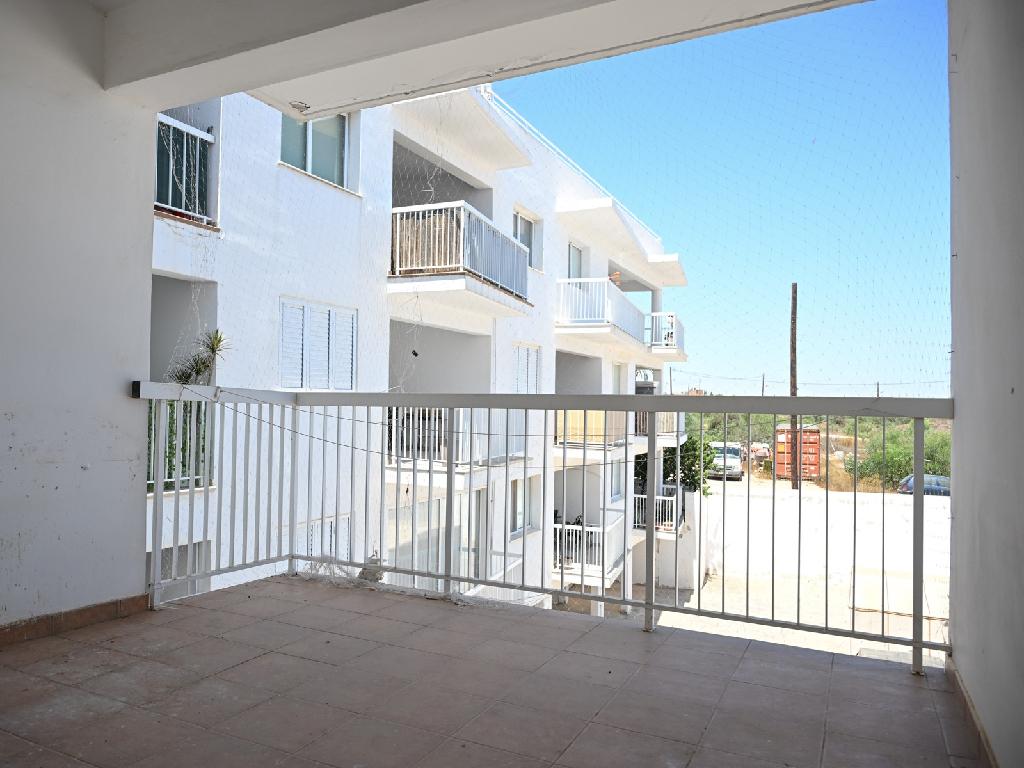 Flat-Paralimni-PR43116