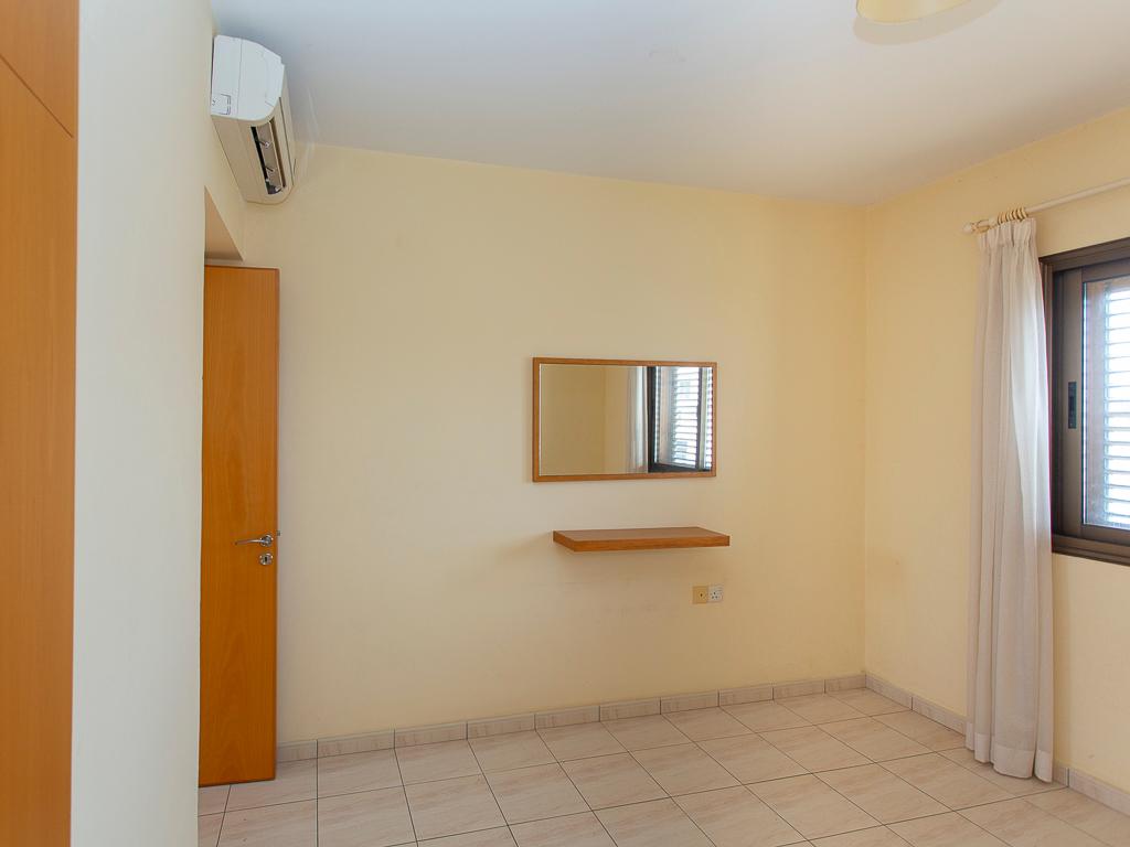 Flat-Paphos Municipality-PR44359