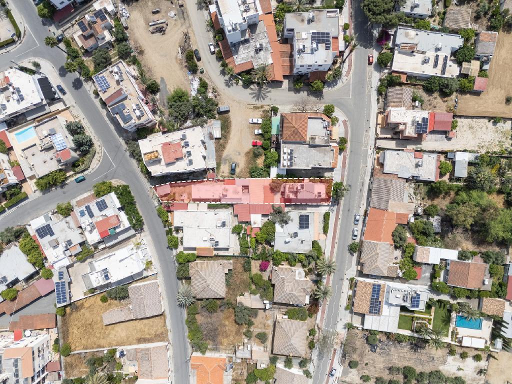 Detached house-Nicosia Municipality-PR44945