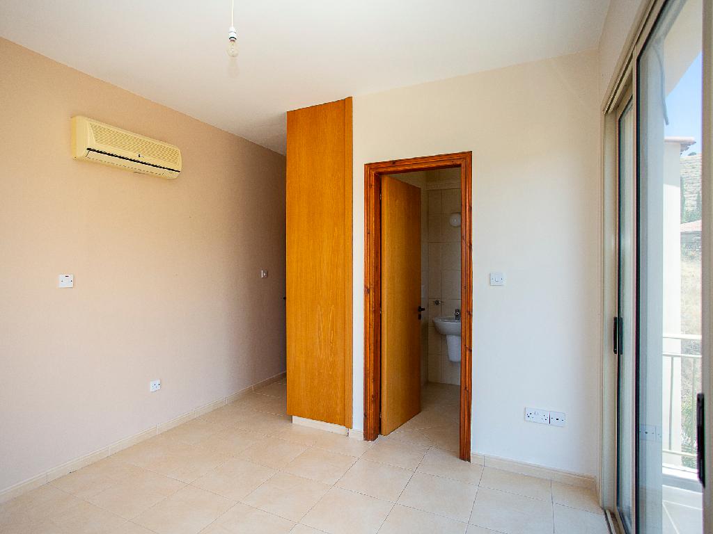 Detached house-Argaka-PR45311