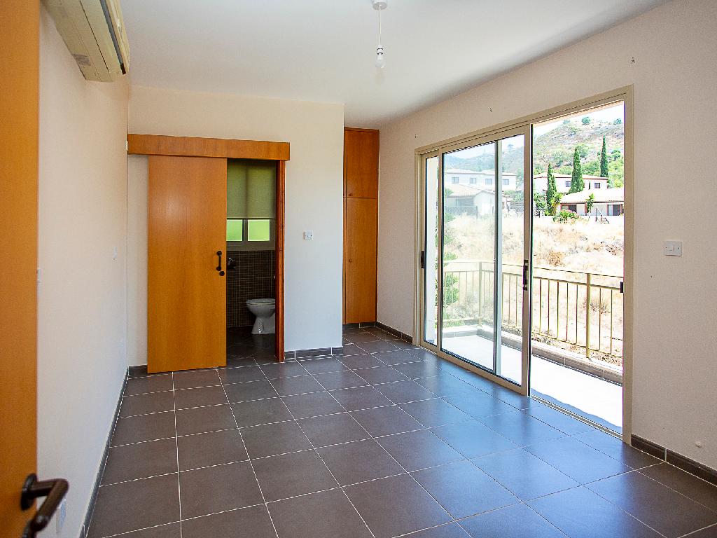 Detached house-Argaka-PR45311