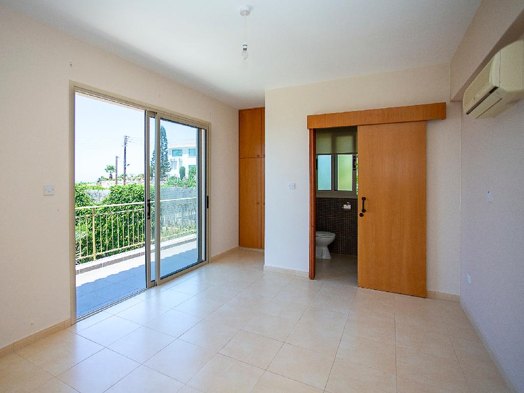 Detached house-Argaka-PR45311