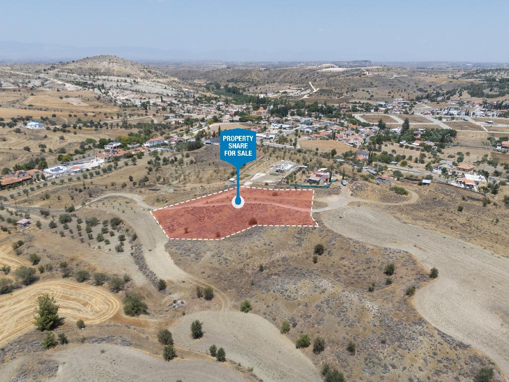 Field-Agrokipia-PR13975