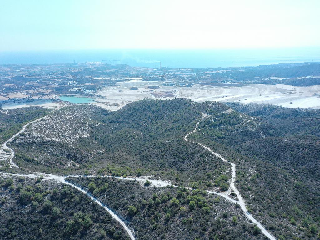Field-Asgata-PR35575
