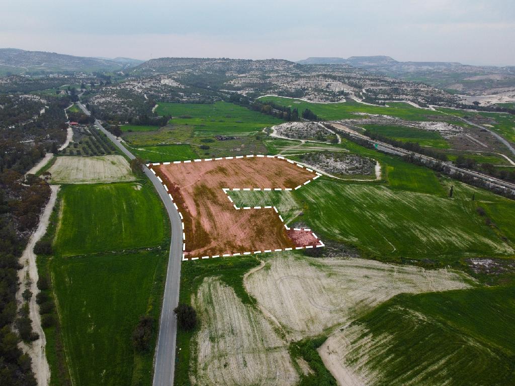 Field-Aradippou-PR41760