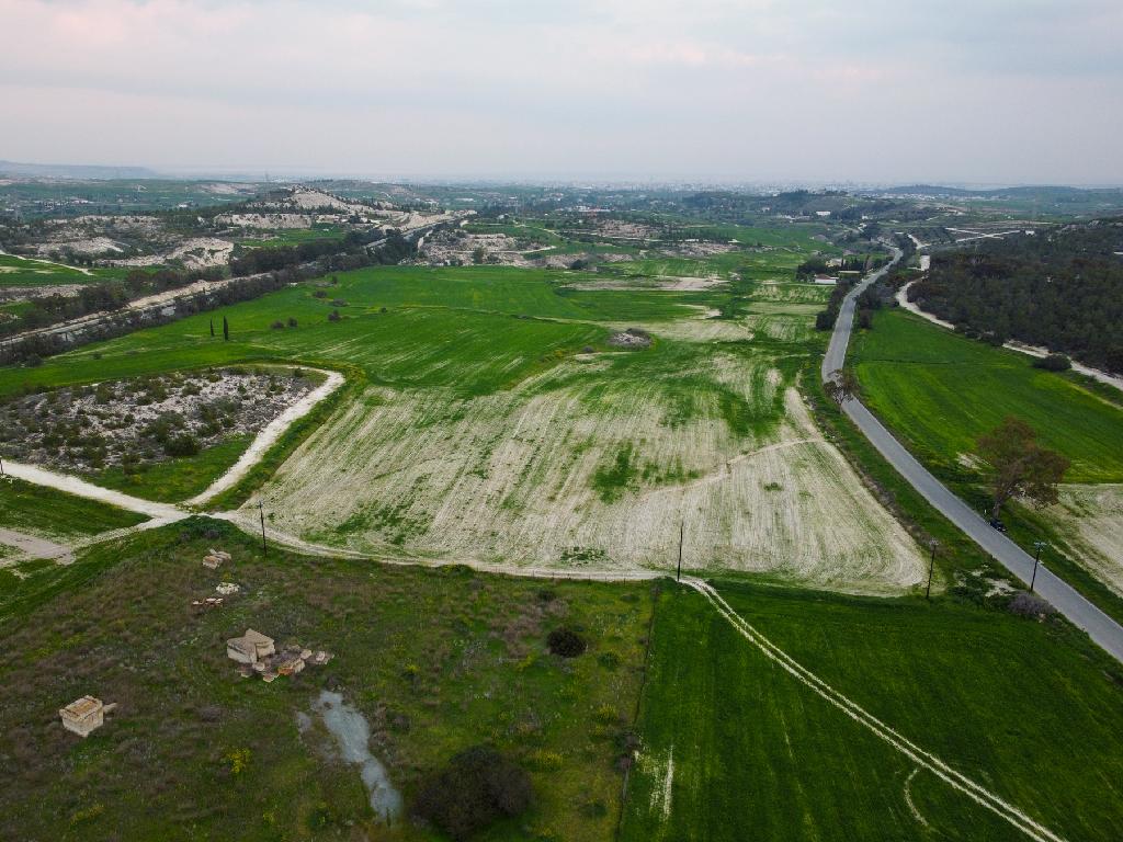 Field-Aradippou-PR41760