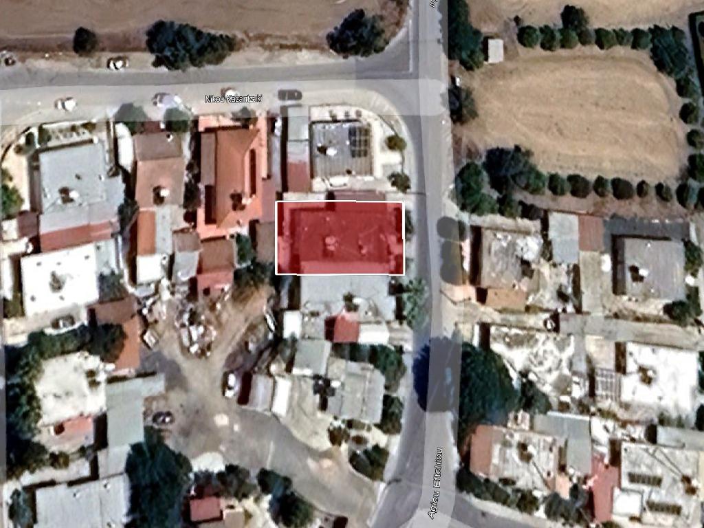 Semidetached house-Nisou-PR44740