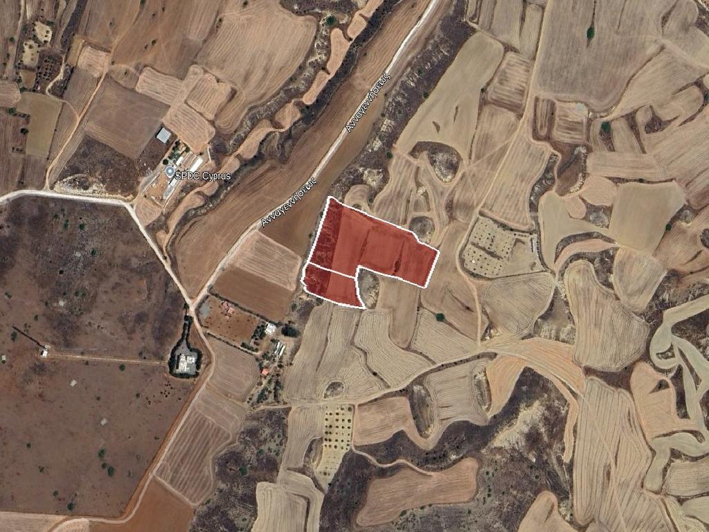 Field - Tseri, Nicosia