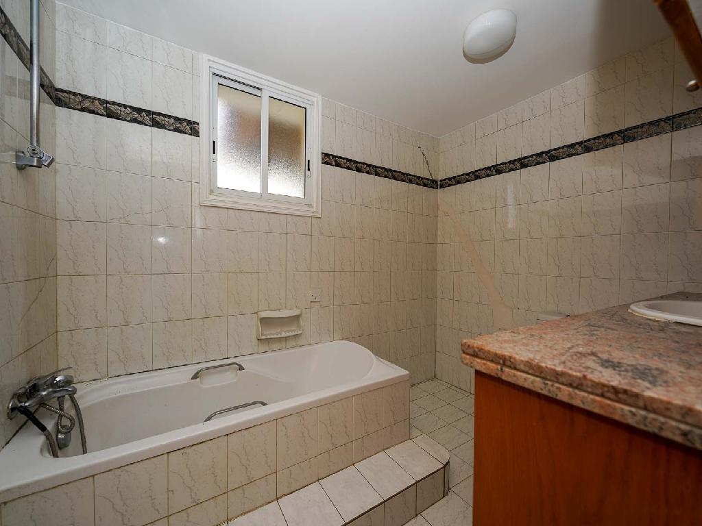 Residential building-Geri-PR44473