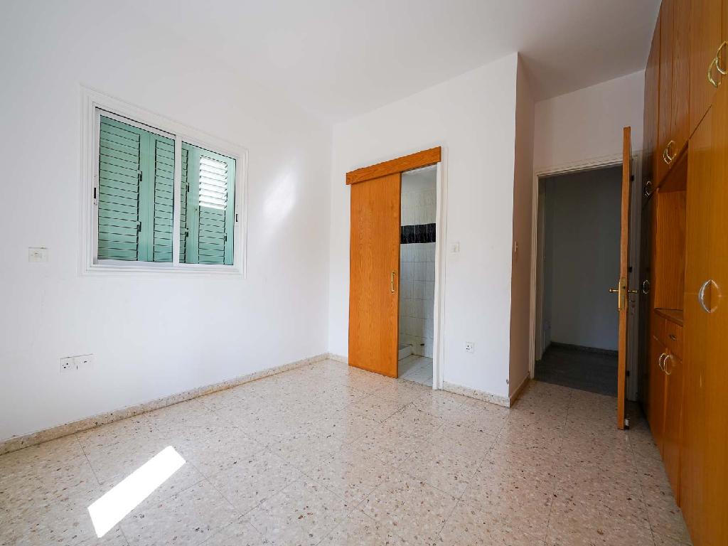 Residential building-Geri-PR44473