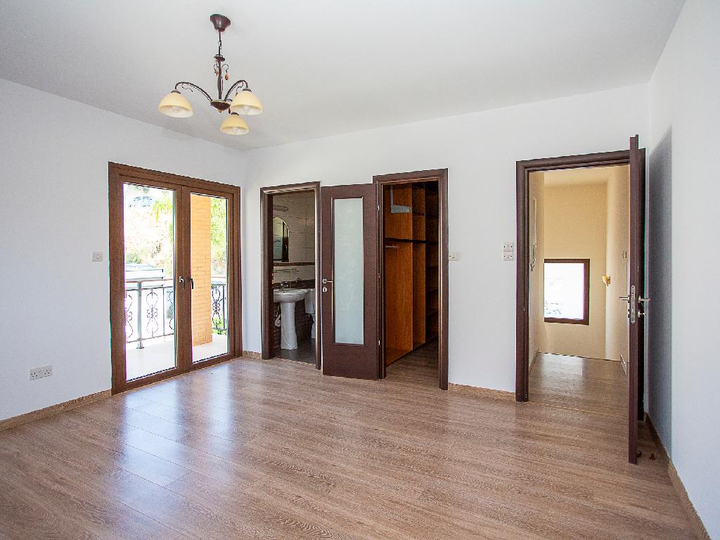 Detached house-Germasogeia-PR44908