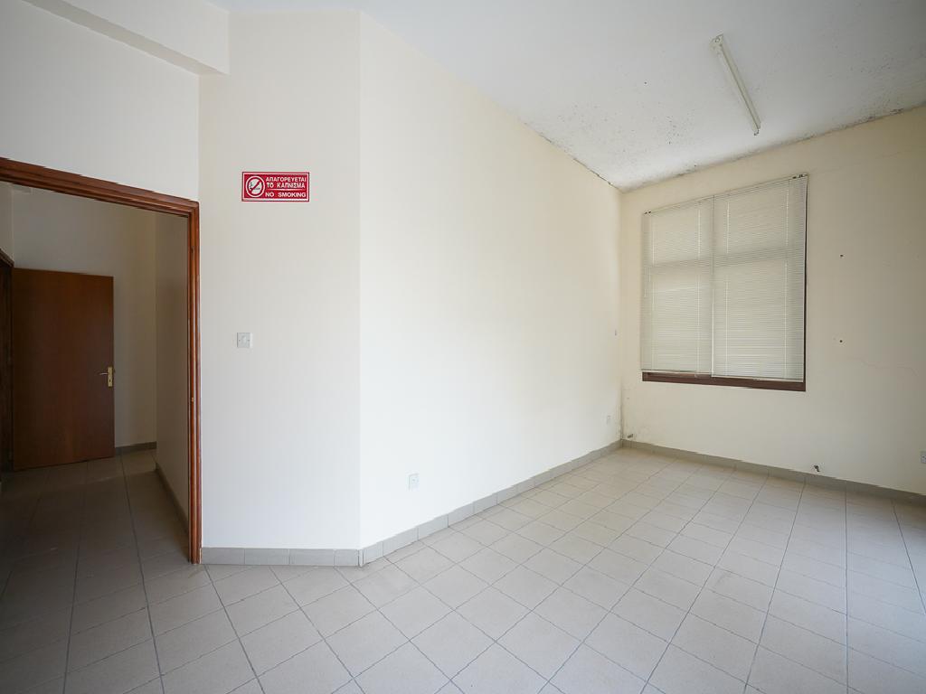 Mixed-use Building-Amiantos-PR12727