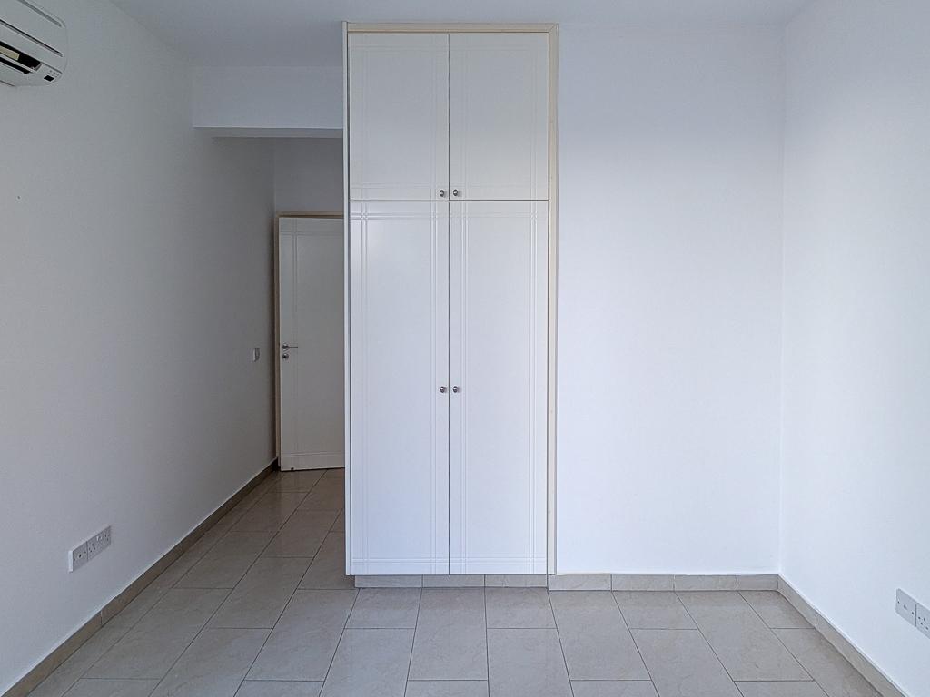 Flat-Pegeia-PR41677