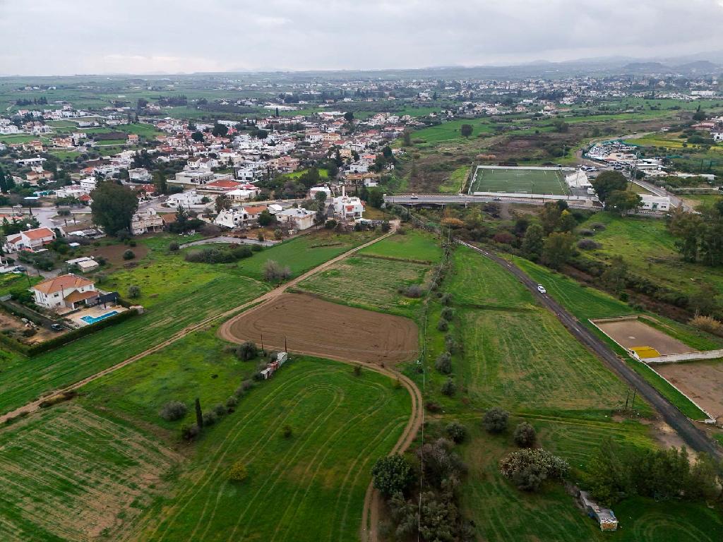 Field-Pano Deftera-PR41830